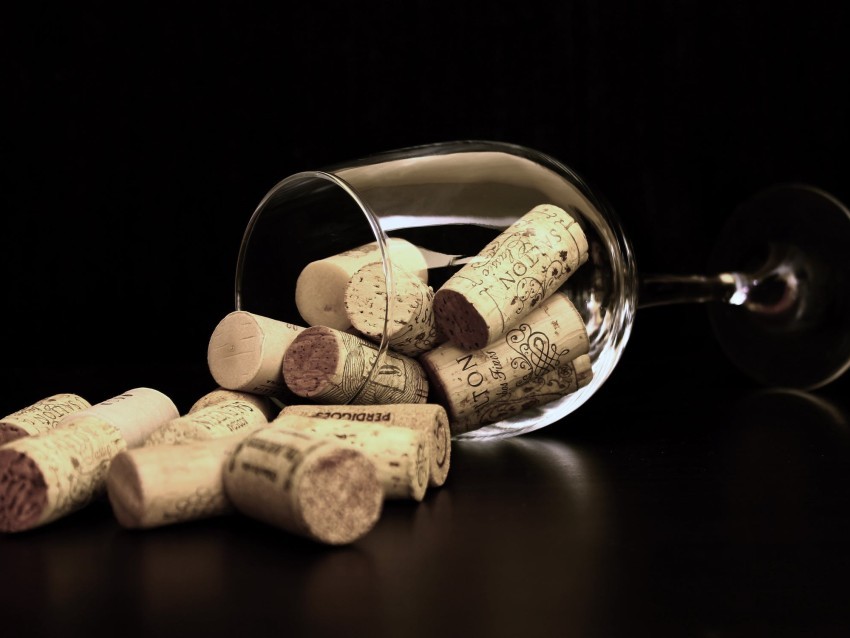 https://pronomianew.pomens.gr/index.php?option=com_jomcomdev&format=raw&task=ajax.image&pr=dz04NTAmYWM9NC8z&hash=76b226&dir=cq&src=40-cork-bowls-wine-glass-of-wine.jpg